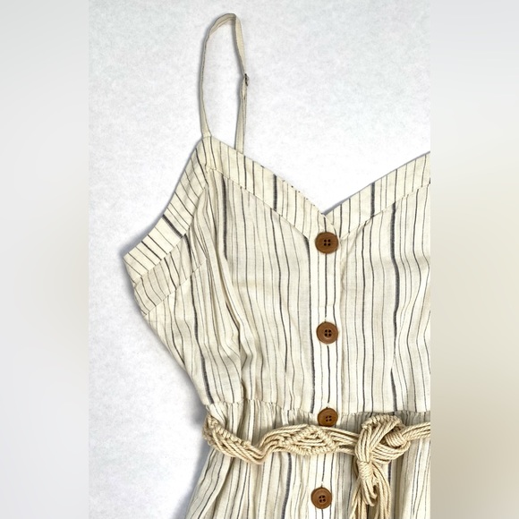 So Women’s Cream Button Up Spaghetti Strap Stripe Belted V-Neck Dress Size M NWT - Picture 5 of 12